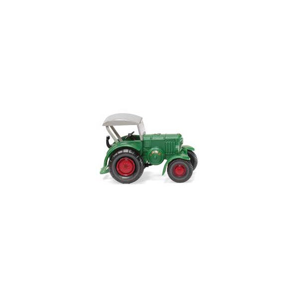 Wiking 095137 - N Scale - 1936 Lanz Bulldog Farm Tractor - Assembled -- Green, Red
