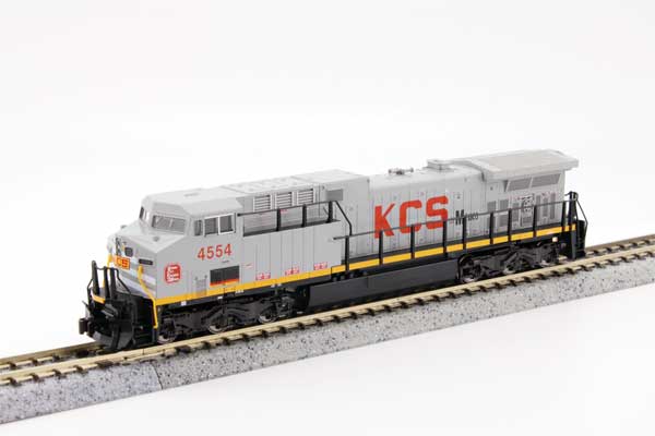 Kato KAT1767045 - N Scale - GE AC4400CW Low Numberboards - Standard DC -- Kansas City Southern de Mexico #4554 (gray, red, yellow)
