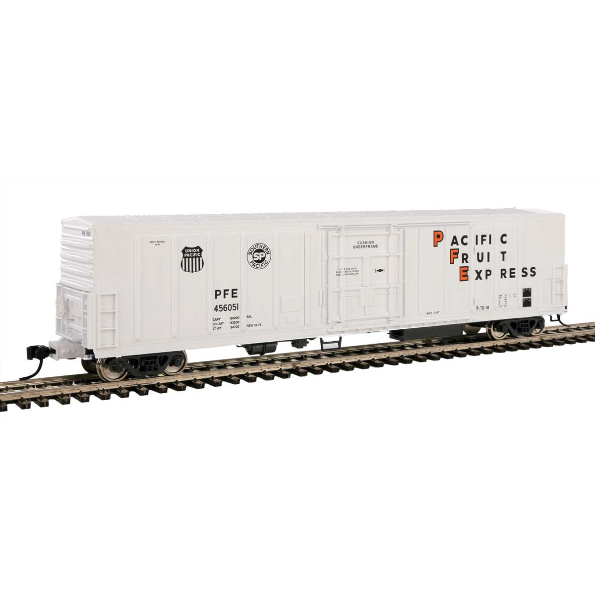 Walthers Mainline 910-3958 - HO 57' Mechanical Reefer - Ready to Run -- Pacific Fruit Express(TM) #456051 (white, black, orange)
