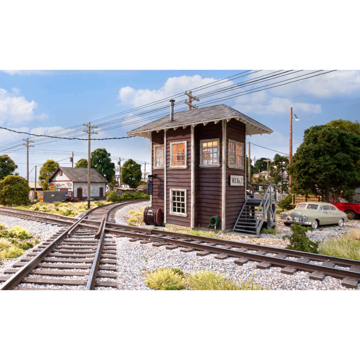 Woodland Scenics - BR4964 - N Scale - Interlocking Tower