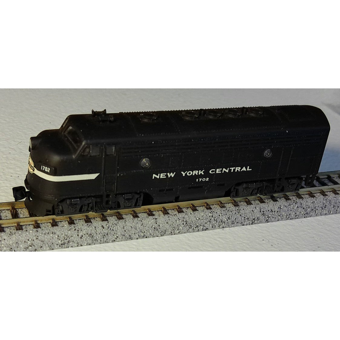Pre-Owned - Kato EMD F7 NYC 1702 DC