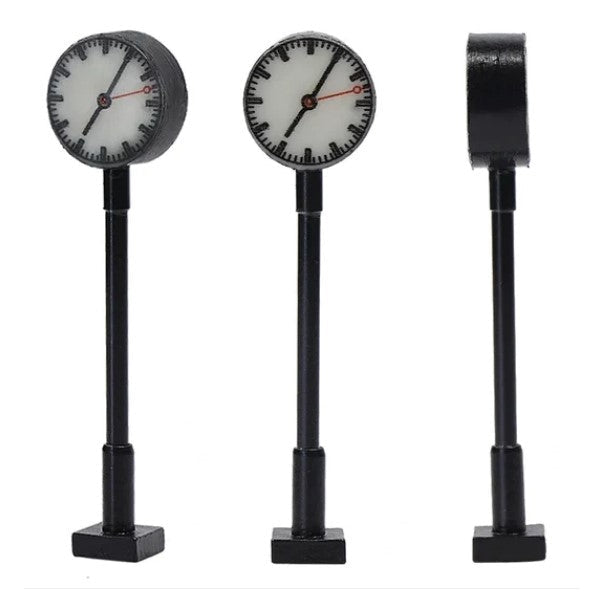 RIH012201 - HO Scale: Town / Platform Clock with Light