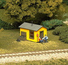 Atlas 702 - HO Trackside Shanty -- 2-1/4 x 3-1/8" 5.7 x 8cm