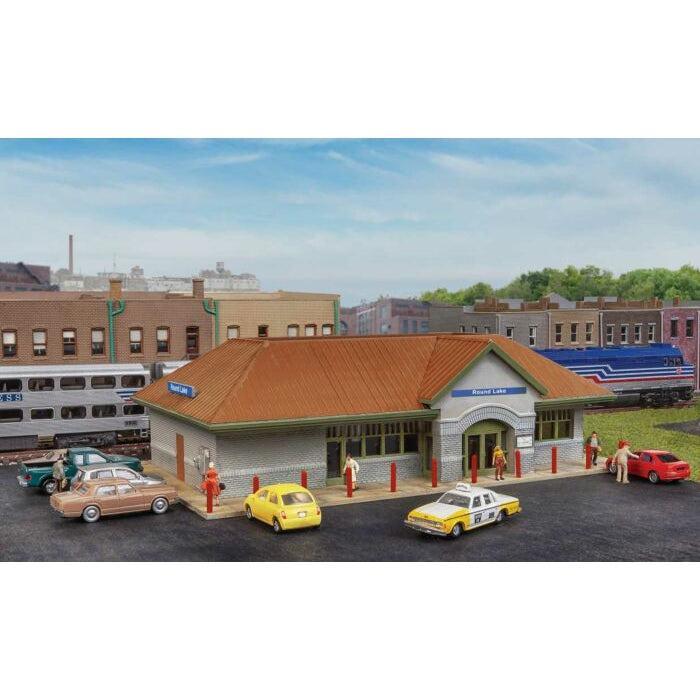 Walthers Cornerstone Modellbahn-Bausatz – Moderne Bahnhofsstation, Spur N, Ca. 14,6 X 9,2 X 4,4 Cm