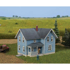 Walthers 933-3890 - Lancaster Farm House Kit